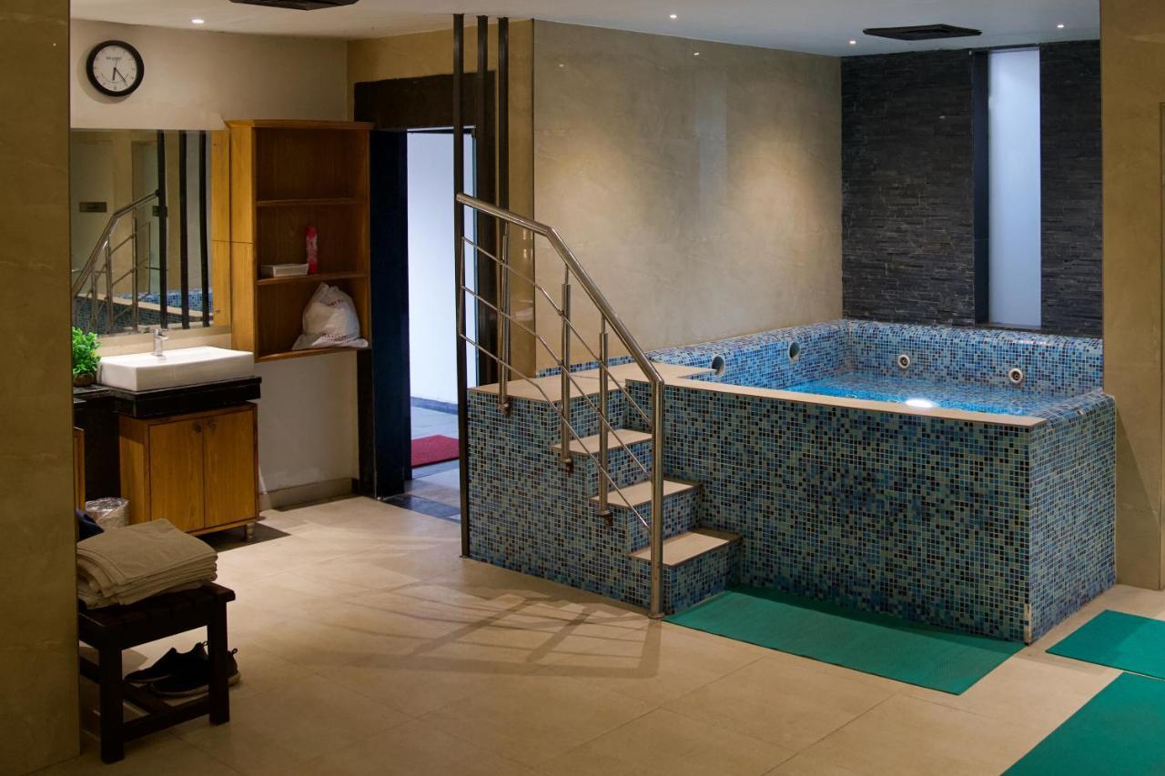รามาดา บาย วินด์แฮม ชลันธร ซิตี้เซ็นเตอร์ Hotel ชลันธระ ภายนอก รูปภาพ