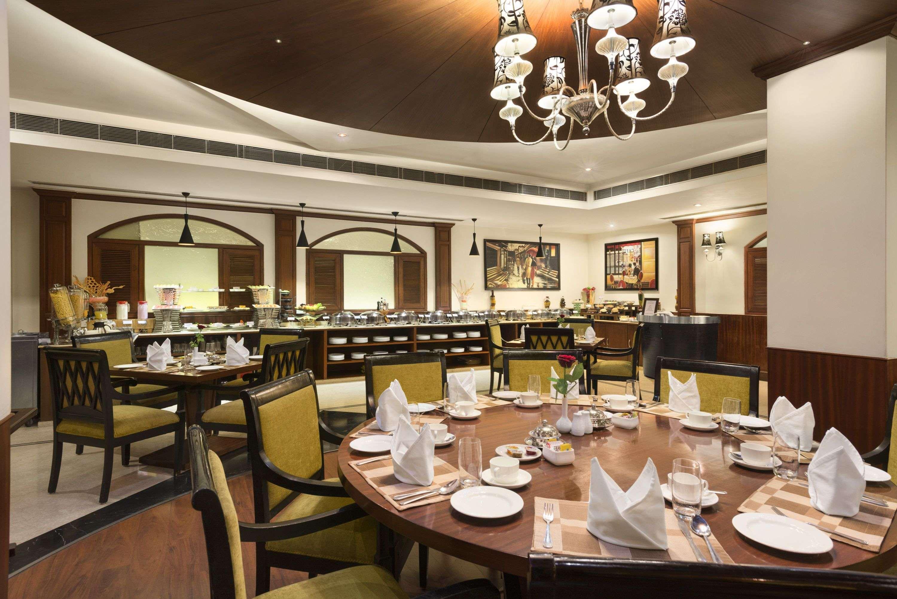 รามาดา บาย วินด์แฮม ชลันธร ซิตี้เซ็นเตอร์ Hotel ชลันธระ ภายนอก รูปภาพ